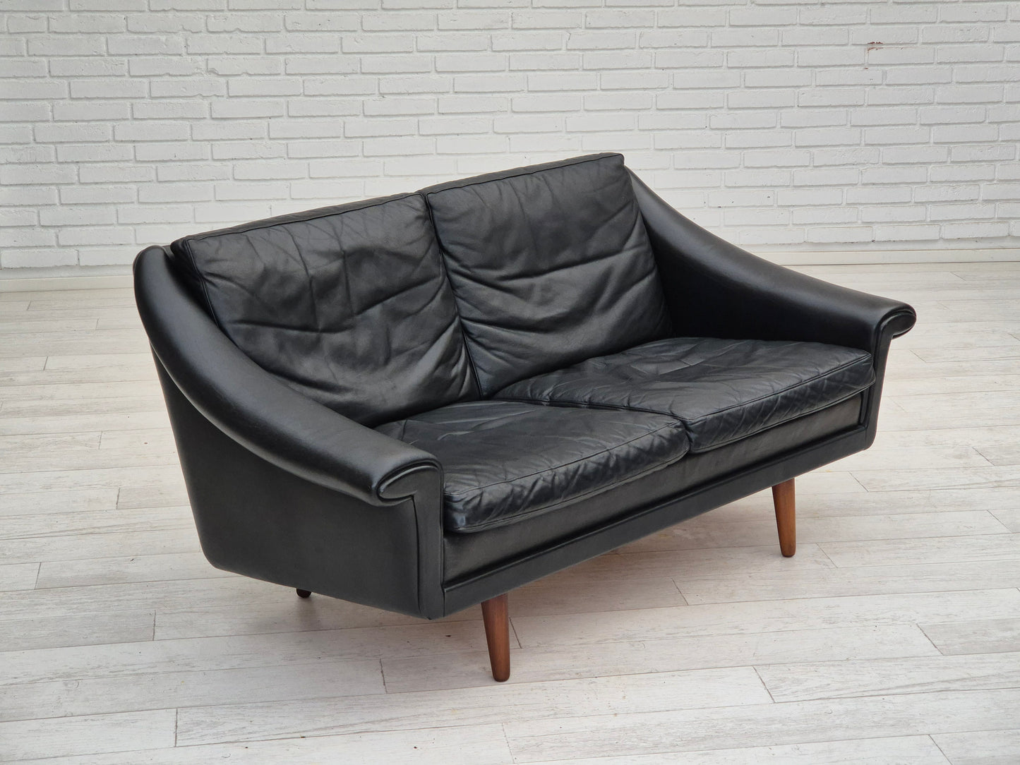 1960s, Danish design by Aage Christiansen for Erhardsen & Andersen, 2 seater sofa model "Matador", original condition.