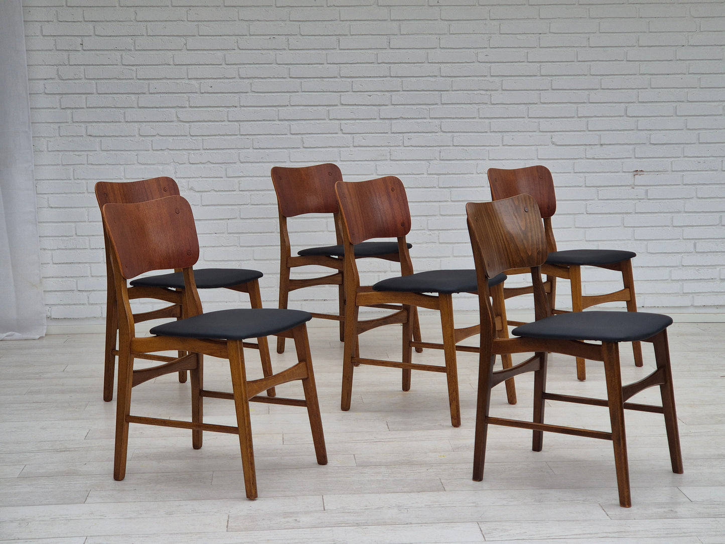 1960s, Danish design by Ib Kofod Larsen for Boltinge Stolefabrik, set of 6 reupholstered dining chairs.