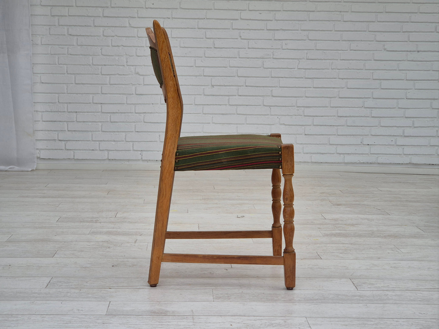 1960s, set of 3 dining Danish chairs, original good condition, furniture wool, oak wood.