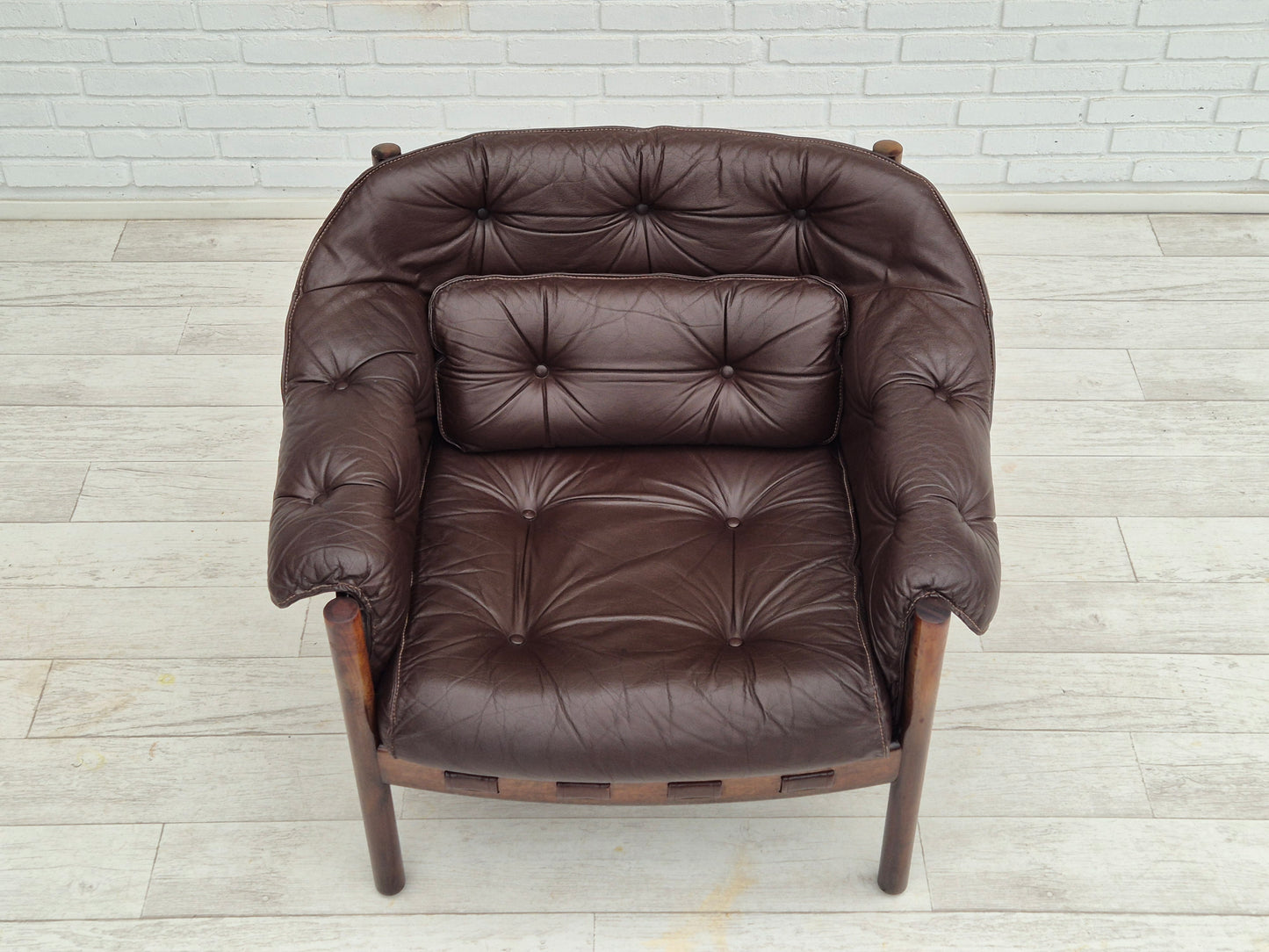 1970s, Scandinavian design by Arne Norell, lounge chair, original condition, leather, beech wood.