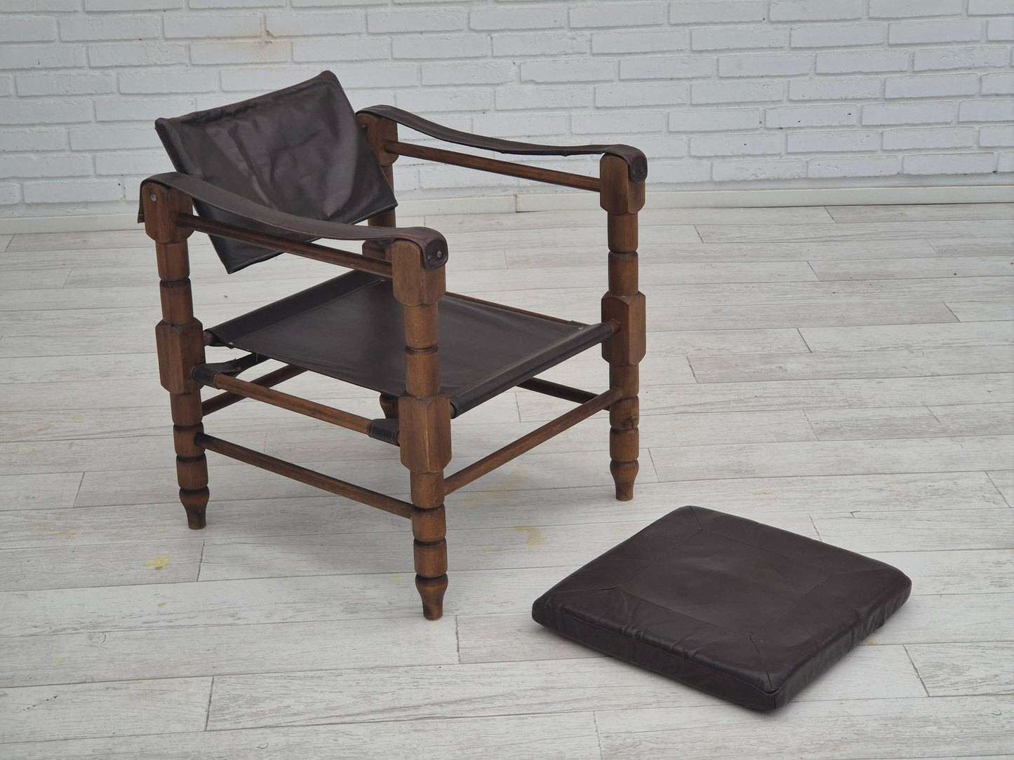 1960s, Scandinavian "Safari" lounge chair, original condition, leather, beech wood.