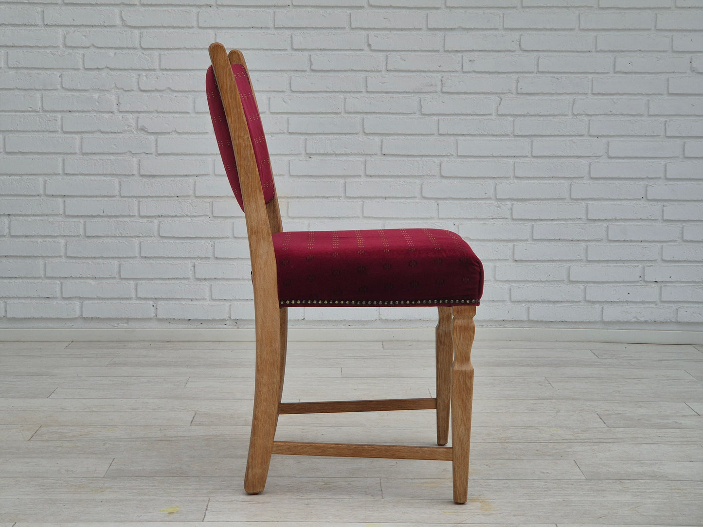 1970s, set of 6 Danish dinning chairs, very good condition, oak wood.