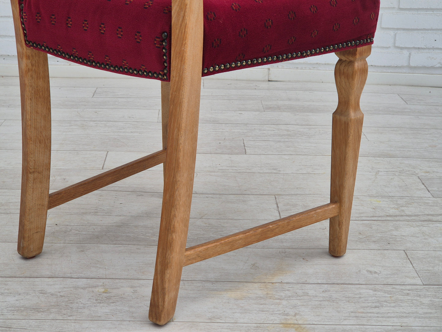 1970s, set of 6 Danish dinning chairs, very good condition, oak wood.