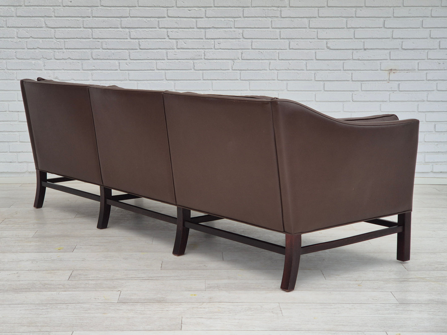 1970s, Danish design by Georg Thams for Grant Møbelfabrik, 3 seater sofa in original condition.