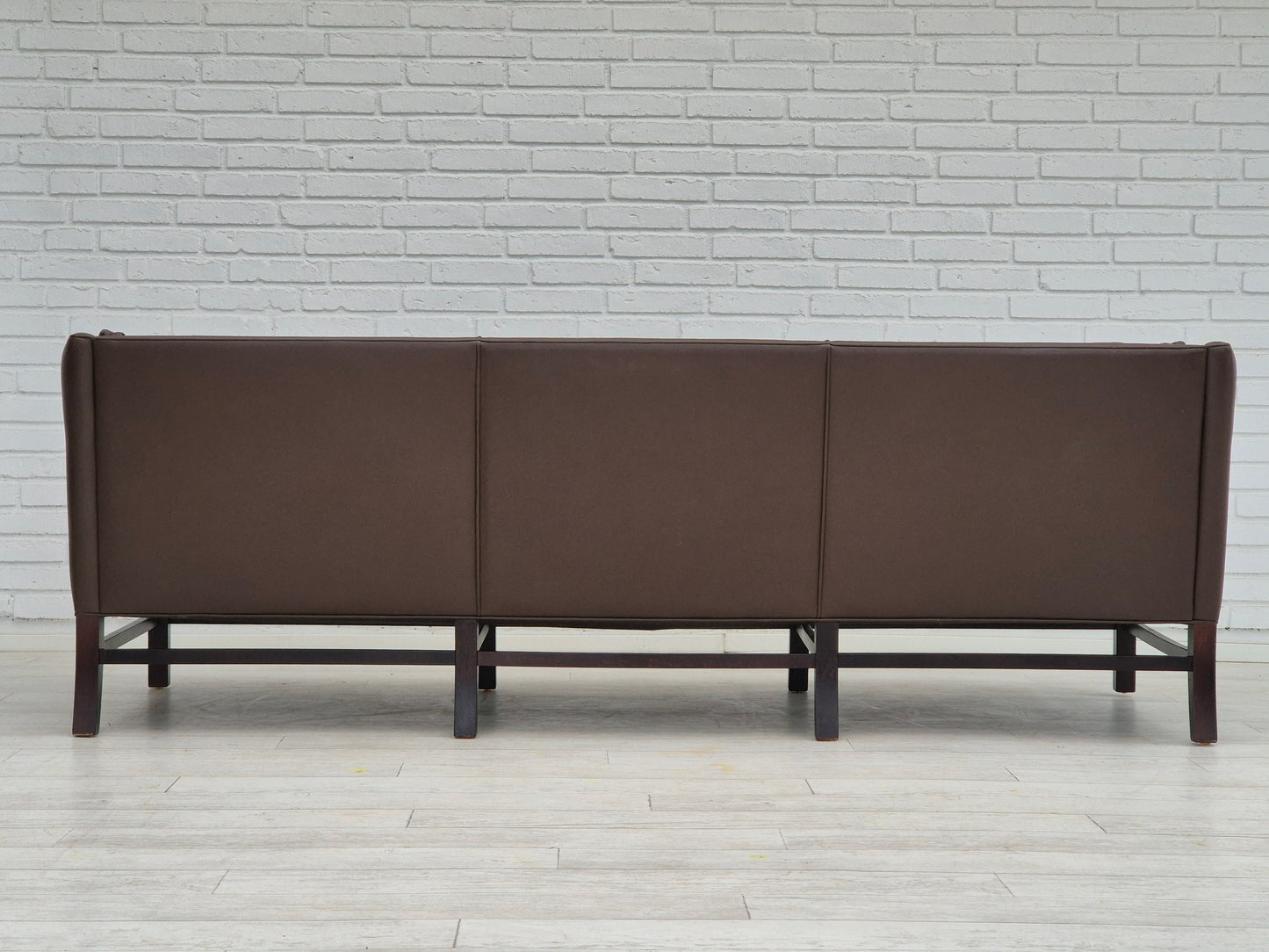 1970s, Danish design by Georg Thams for Grant Møbelfabrik, 3 seater sofa in original condition.