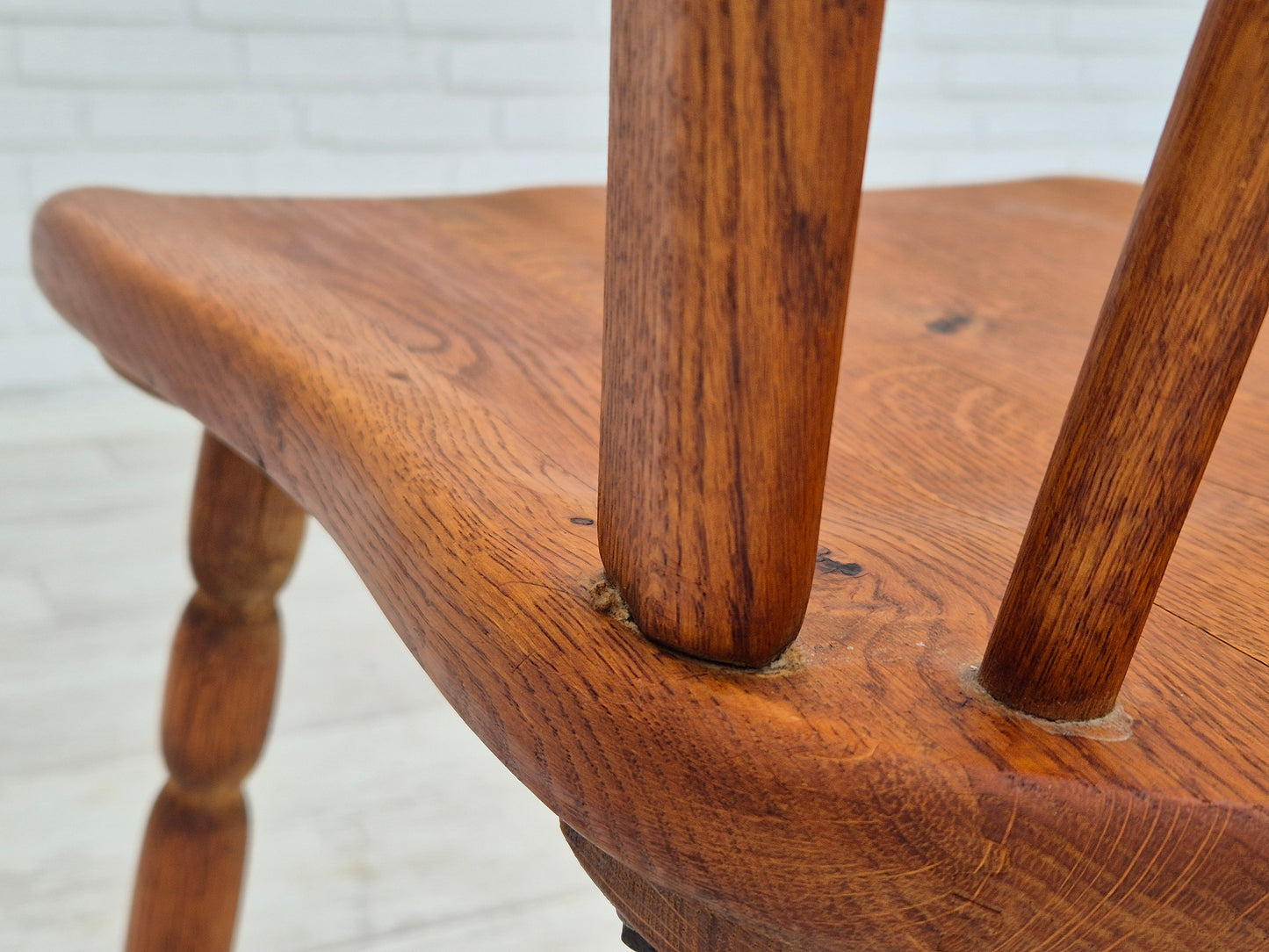 1960s, set of 4 scandinavian dining chairs in solid oak wood, original good condition.