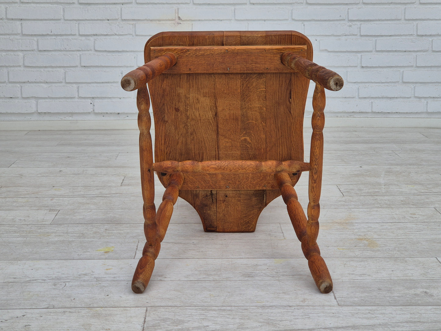 1960s, set of 4 scandinavian dining chairs in solid oak wood, original good condition.