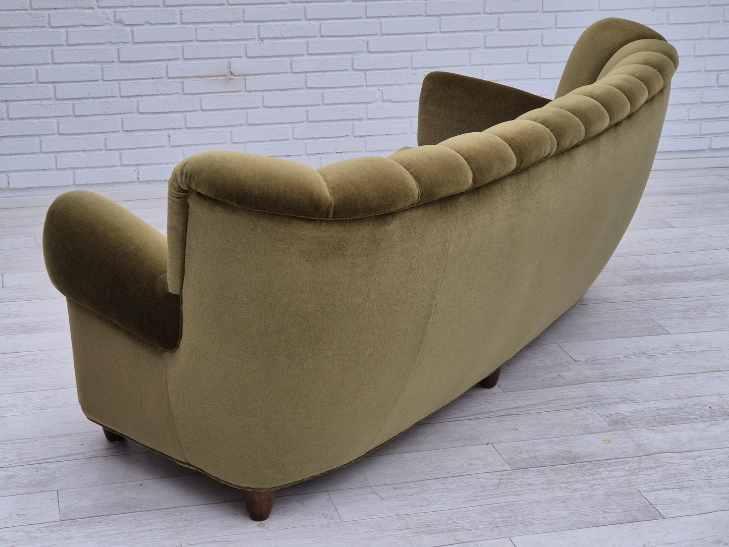 1960s, Danish 3-seater "Banana" sofa for Central Møbler Odense, original condition.