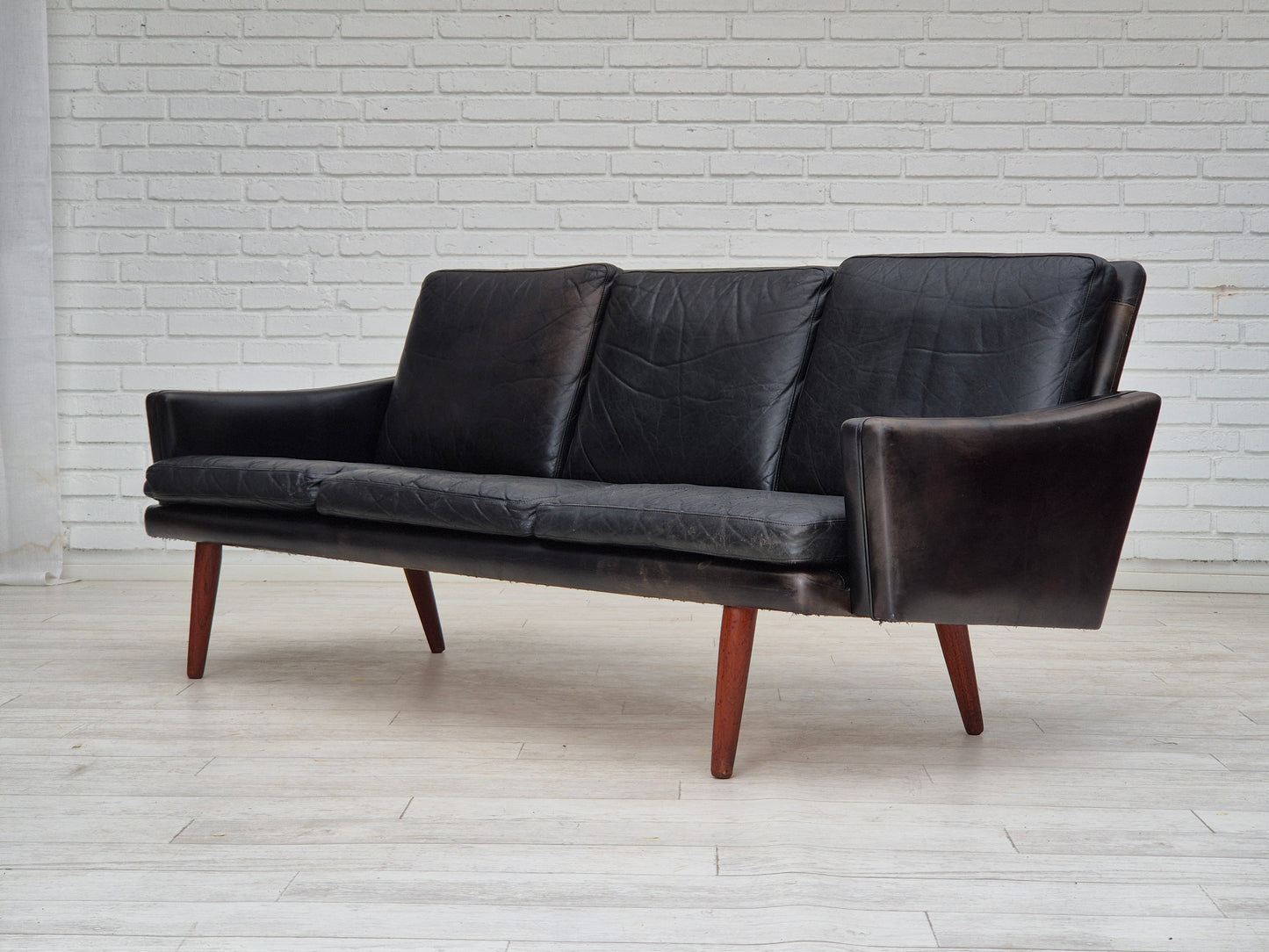 1970s, Danish design, 3 seater sofa, original condition, leather, teak wood.