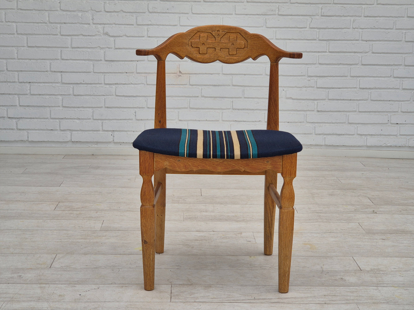 1970s, Danish design by Henning Kjærnulf for EG Kvalitetsmøbel, set of 4 dining chairs, original condition.