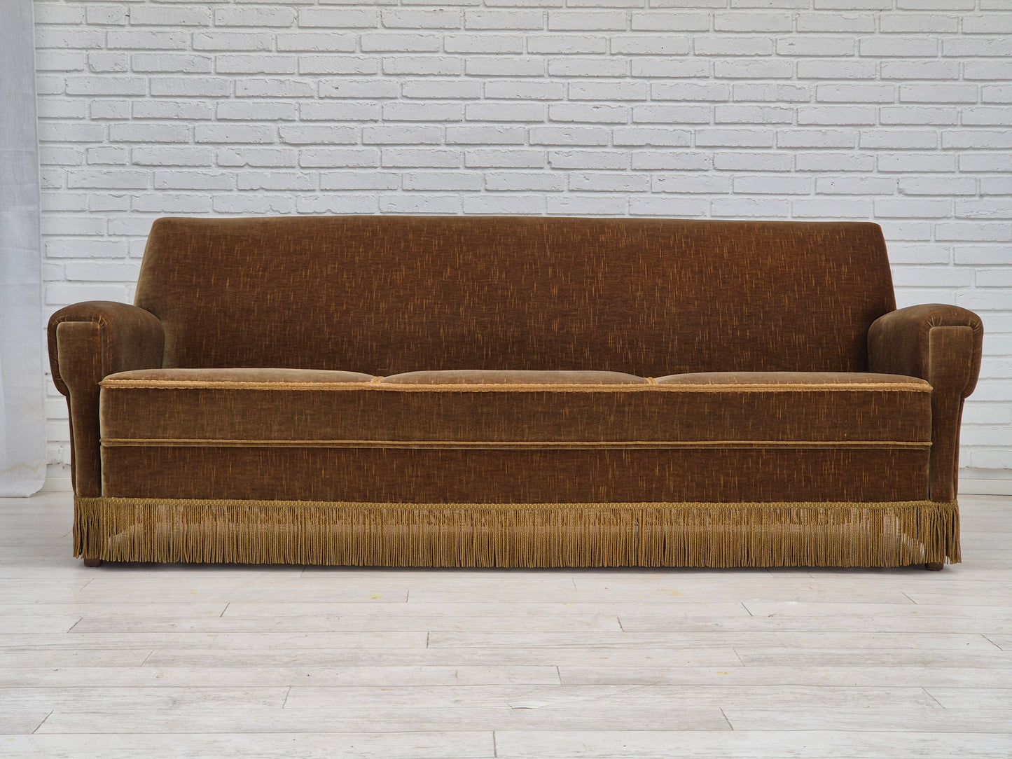 1970s, Danish 3-seater sofa by Ryesberg Møbler, original green velour.