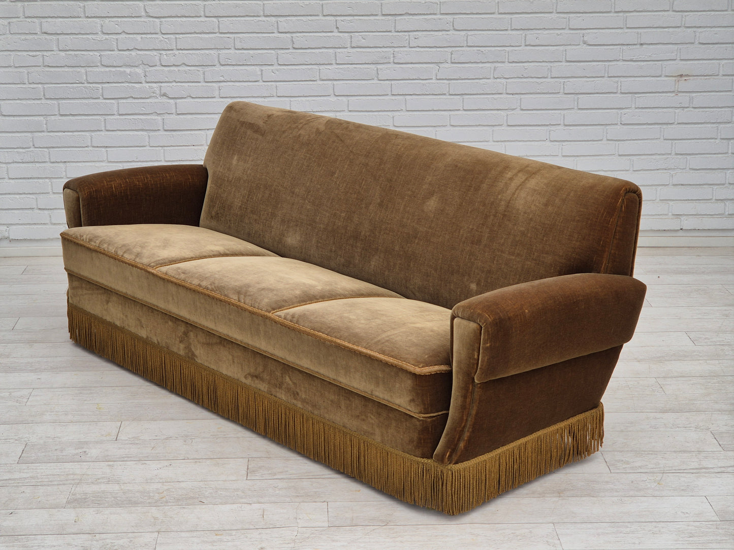 1970s, Danish 3-seater sofa by Ryesberg Møbler, original green velour.