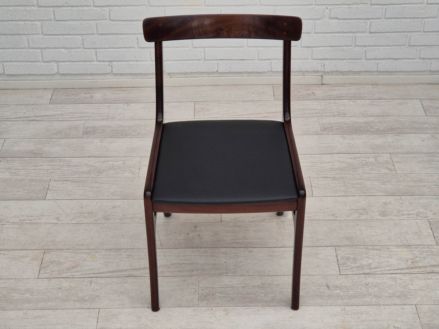 1960s, Danish design by Ole Wanscher, set of 4 dinning chairs, mahogany wood, reupholstered.