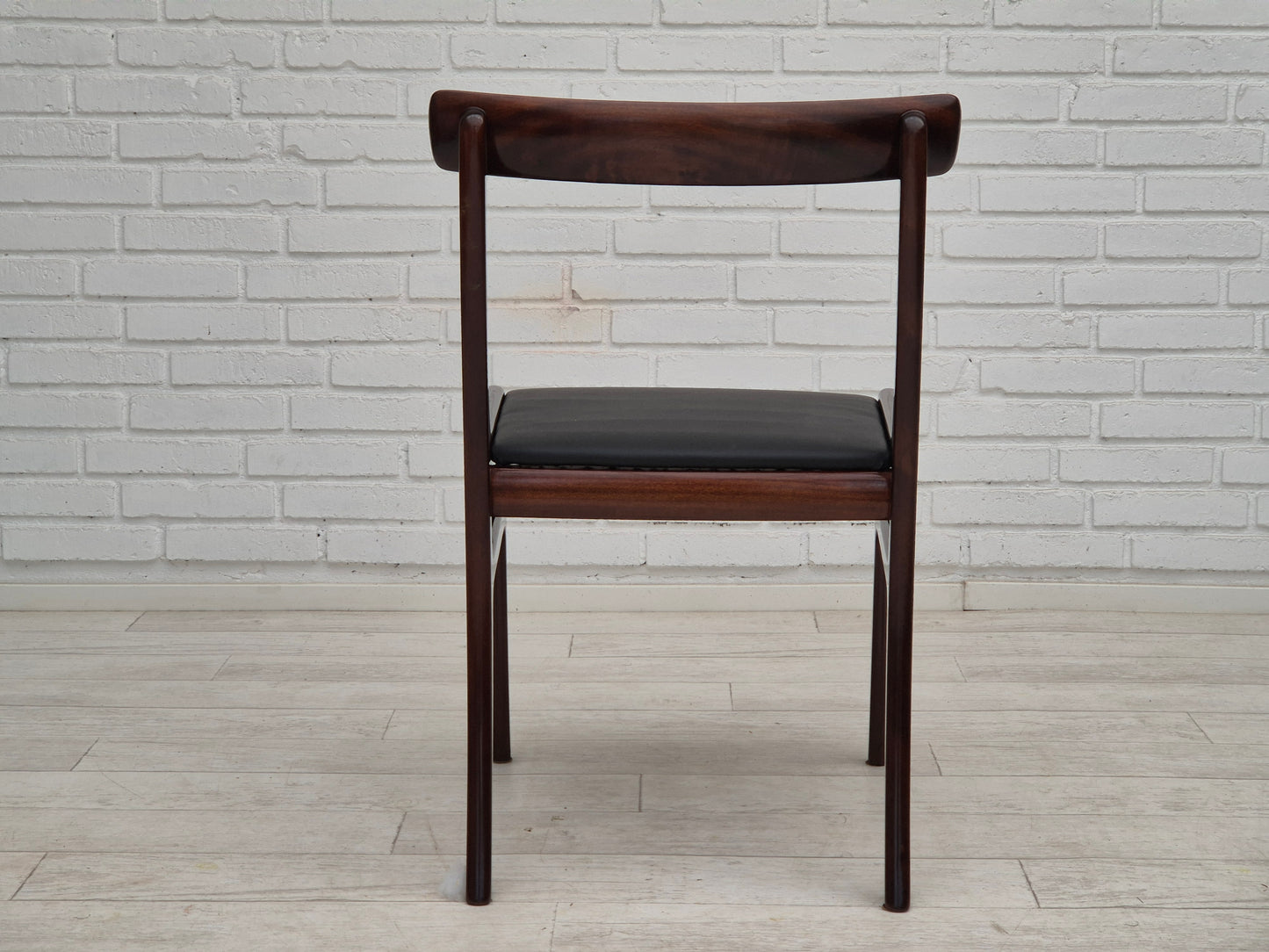 1960s, Danish design by Ole Wanscher, set of 4 dinning chairs, mahogany wood, reupholstered.