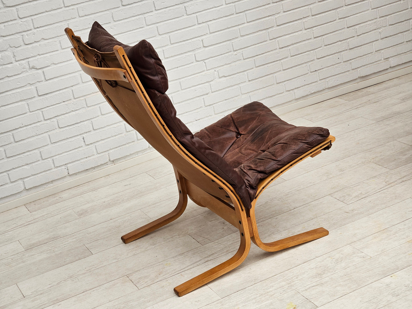 1970’s, Norwegian design, "Siesta" lounge chair by Ingmar Relling, leather, bentwood.