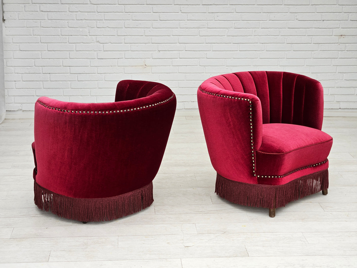 1970s, Danish lounge chair, original condition, cherry-red velour fabric.