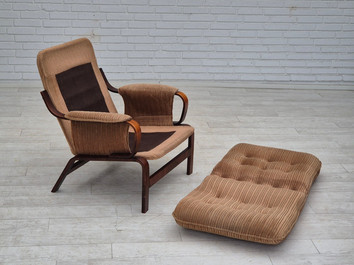 1970s, Danish lounge chair, original very good condition, furniture corduroy.