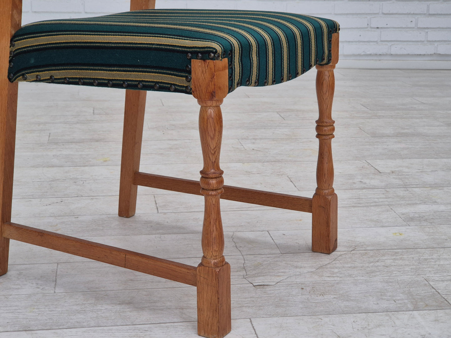 1970s, set of 6 Danish dining chairs, original condition, oak wood, furniture wool.