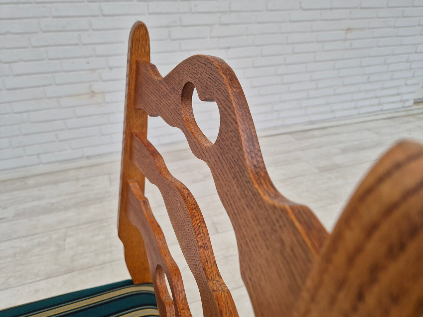 1970s, set of 6 Danish dining chairs, original condition, oak wood, furniture wool.