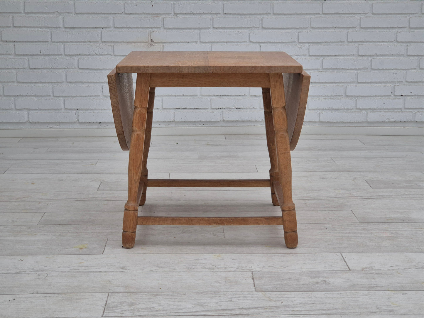 1970s, Danish foldable side table, solid oak wood, original condition.