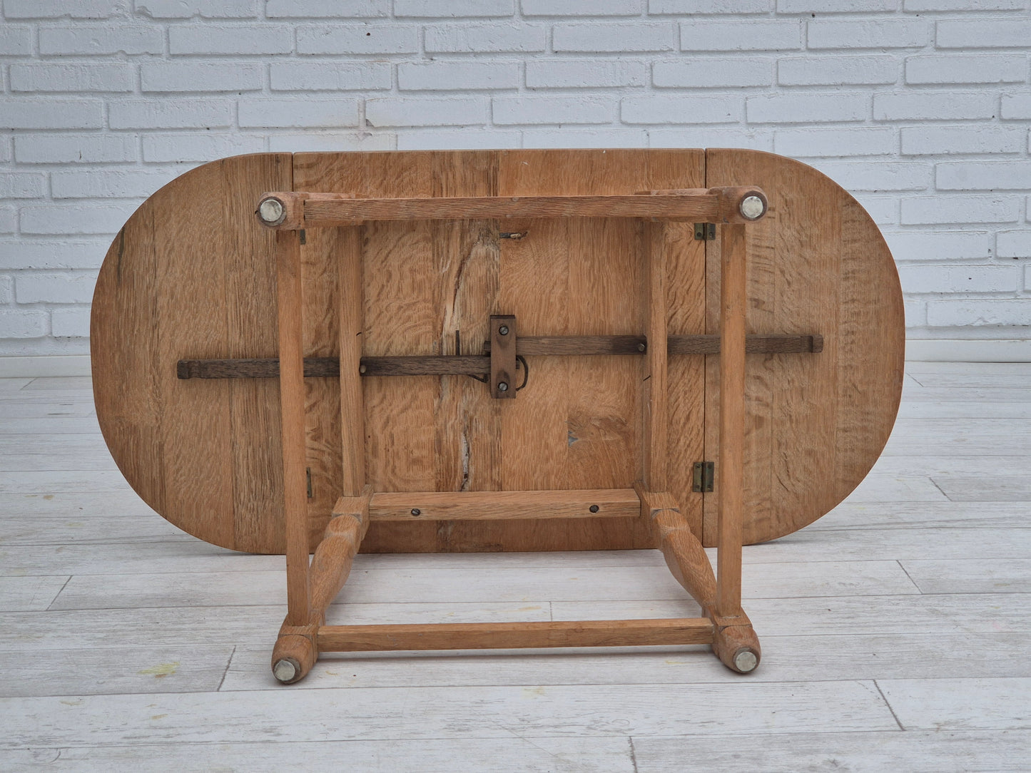 1970s, Danish foldable side table, solid oak wood, original condition.