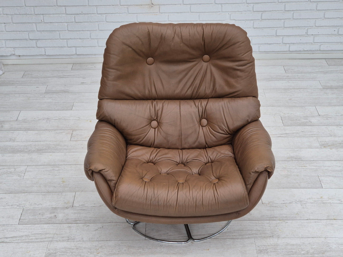 1970s, Scandinavian swivel chair, original condition, brown furniture leather.