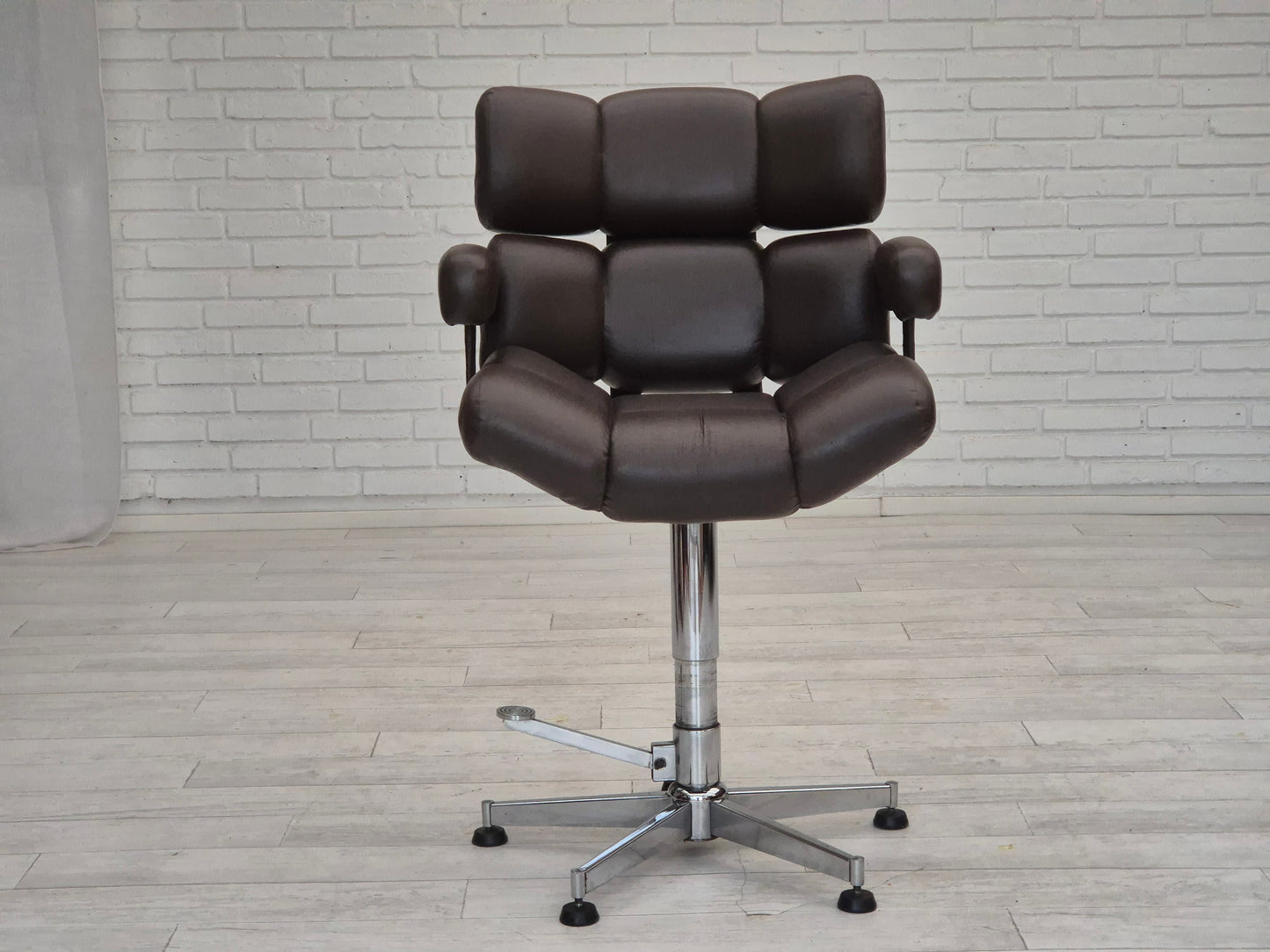 1970s, Scandinavian adjustable barber swivel chair, original condition, artificial leather, chrome steel.