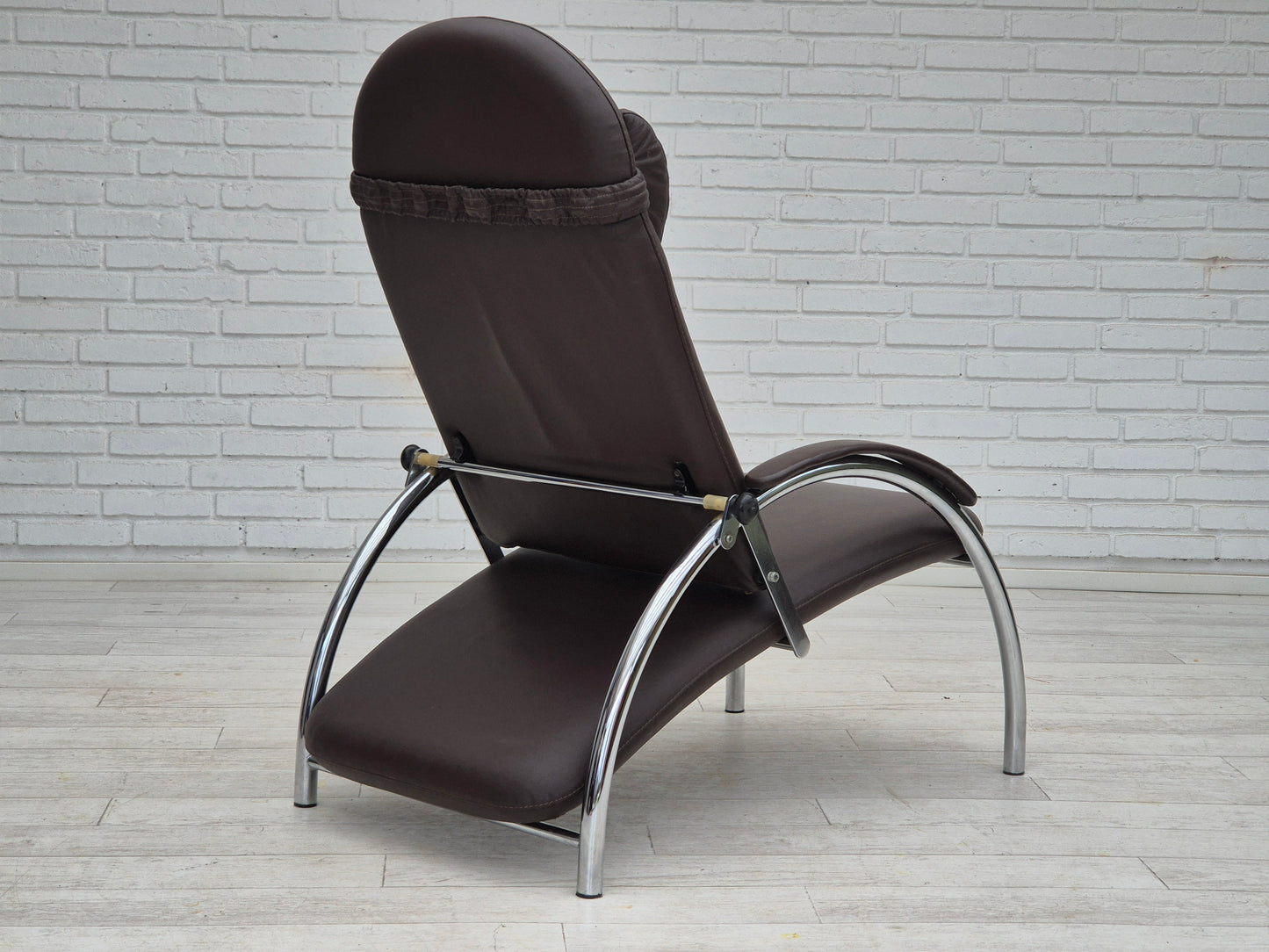 1980s, Norwegian design by Ingmar Relling, "Optima" recliner, original condition.