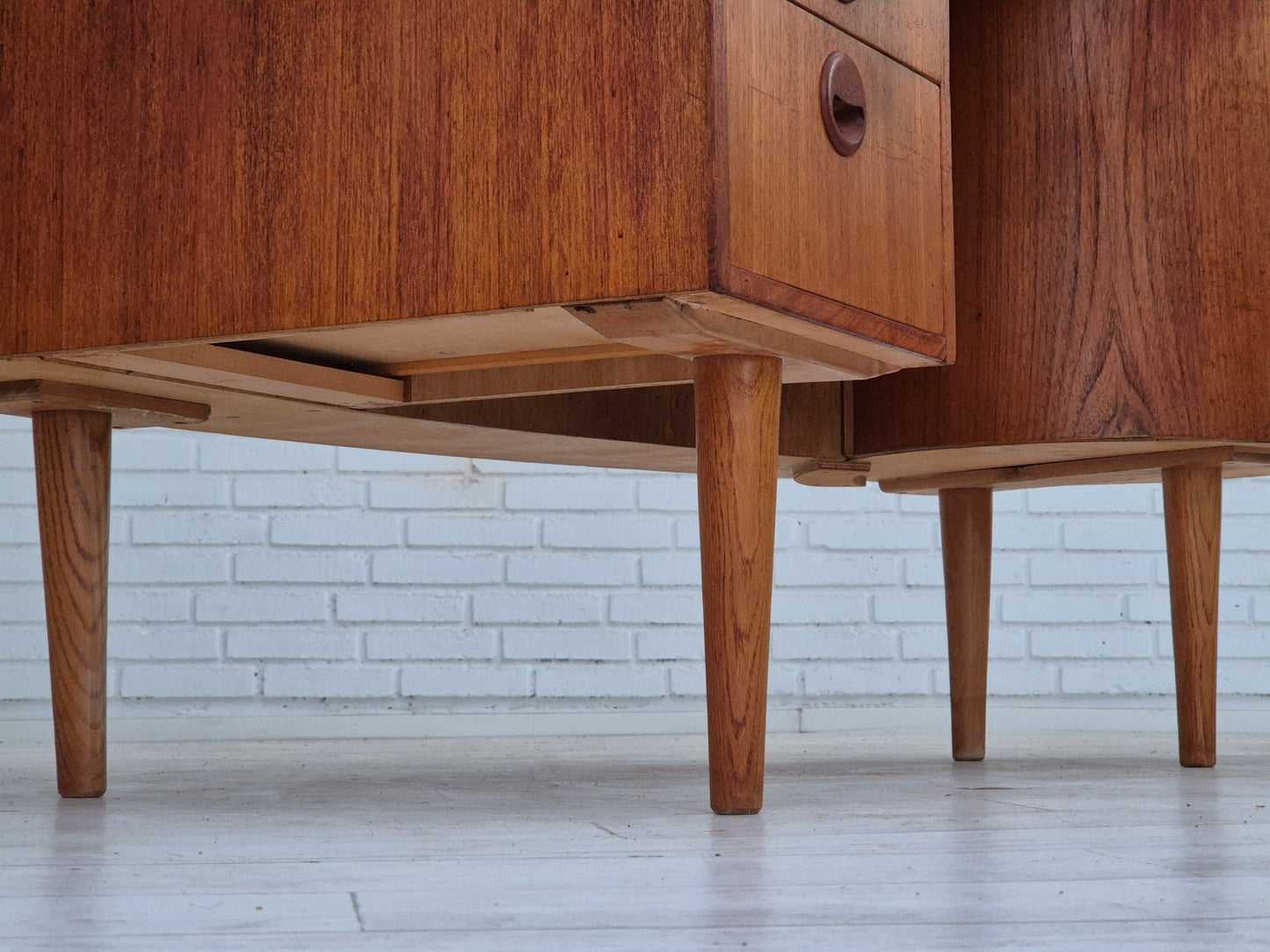 1960s, Danish design by Tibergaard Nielsen for Ikast Møbelfabrik, free standing desk with rotating bar section.