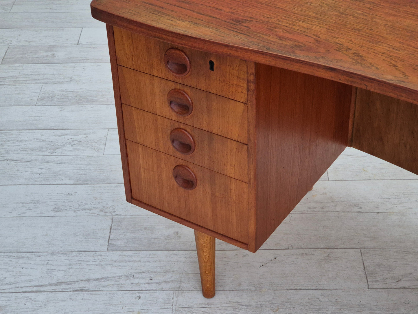 1960s, Danish design by Tibergaard Nielsen for Ikast Møbelfabrik, free standing desk with rotating bar section.