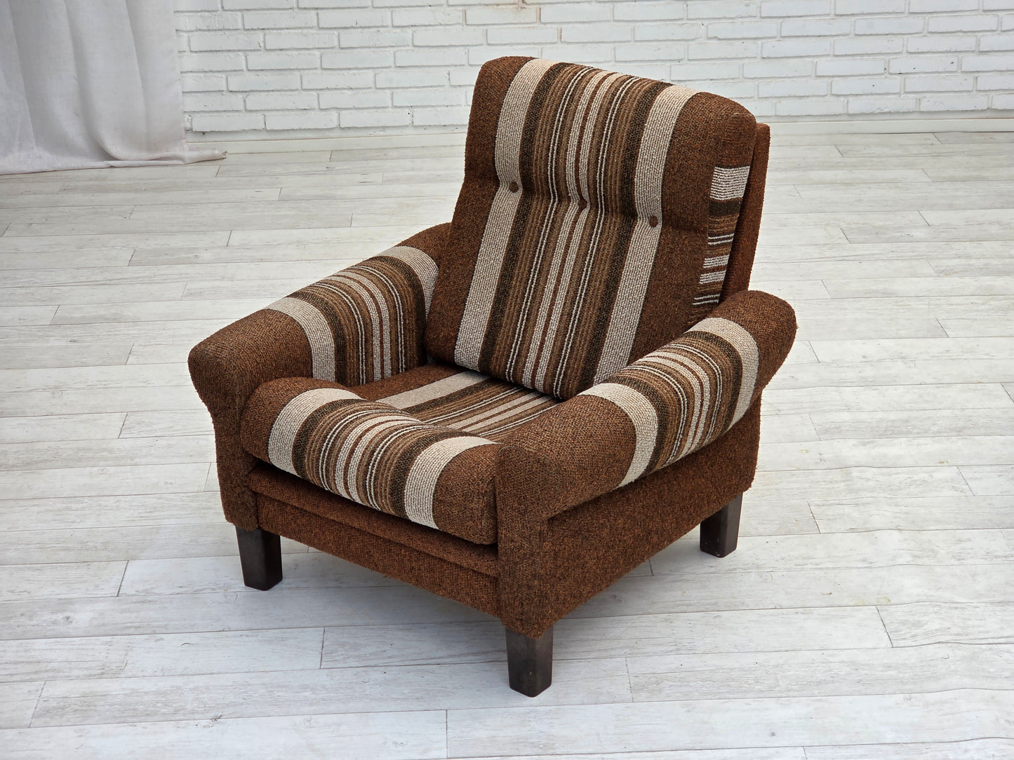 1970s, Danish club chair, original wool upholstery, very good condition.