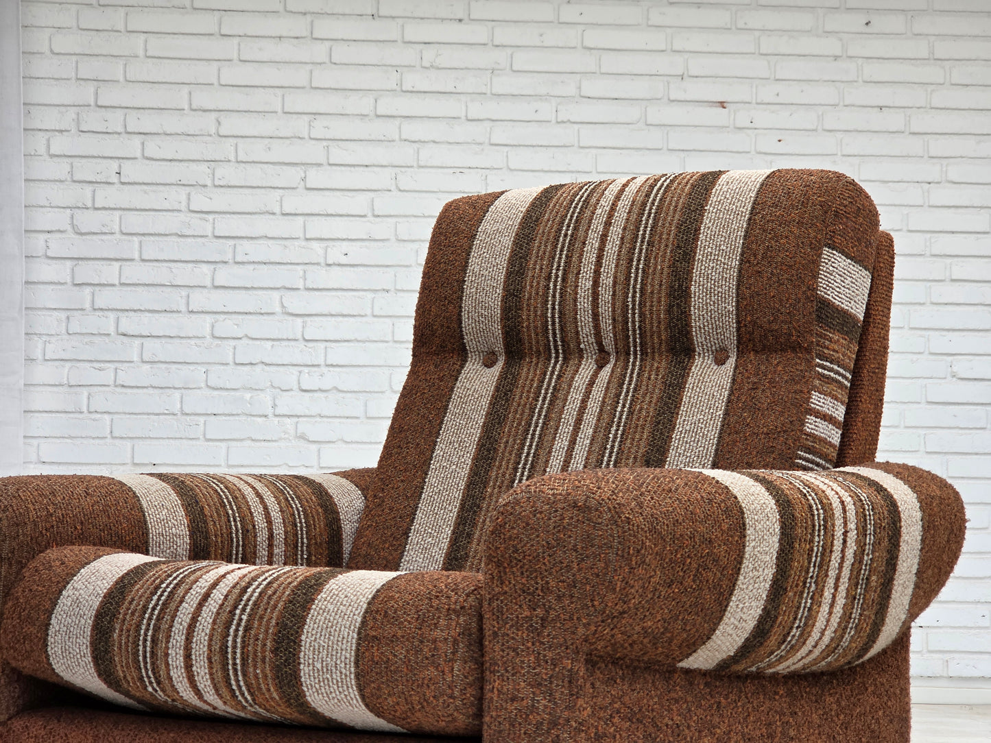 1970s, Danish club chair, original wool upholstery, very good condition.