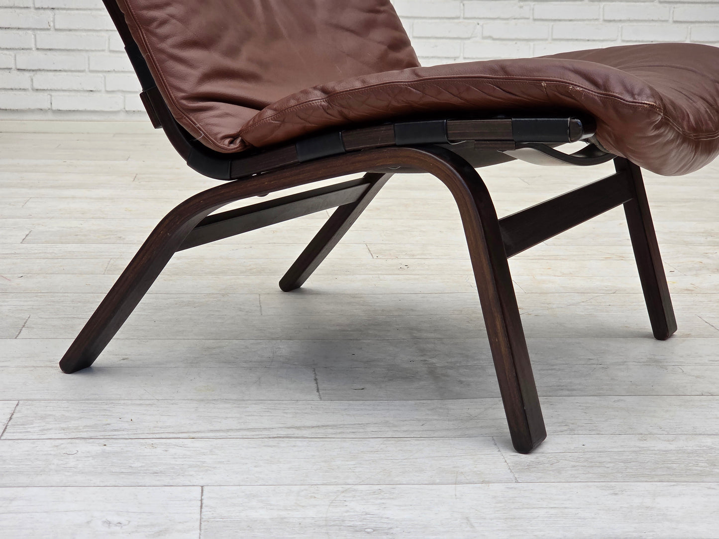 1970s, Danish loungechair by Farstrup, furniture leather, canvas, bent wood.