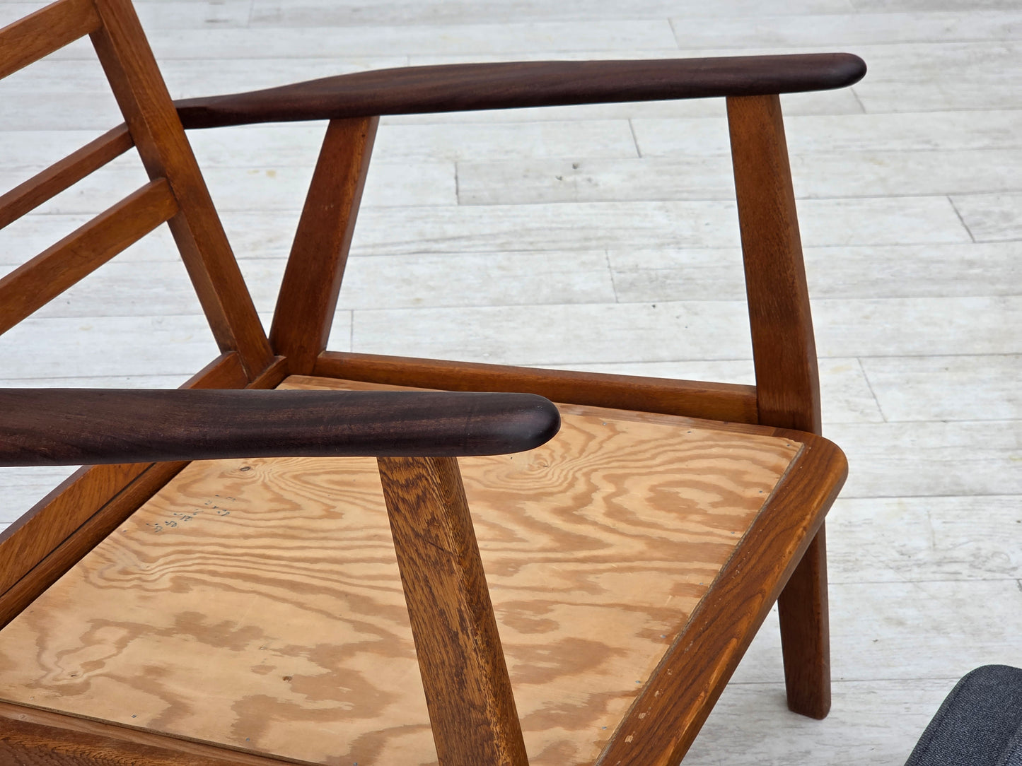 1970s, pair of Danish armchairs, reupholstered, furniture wool, teak and oak wood.