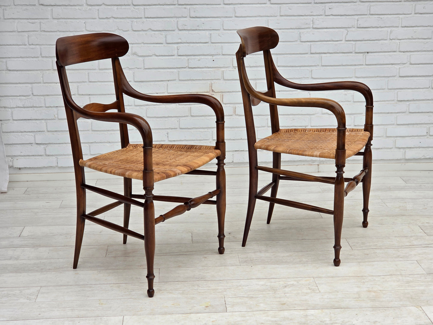 1970s, Italian design by Fratelli Levaggi, 2 armchairs, model "Campanino", cherry wood.