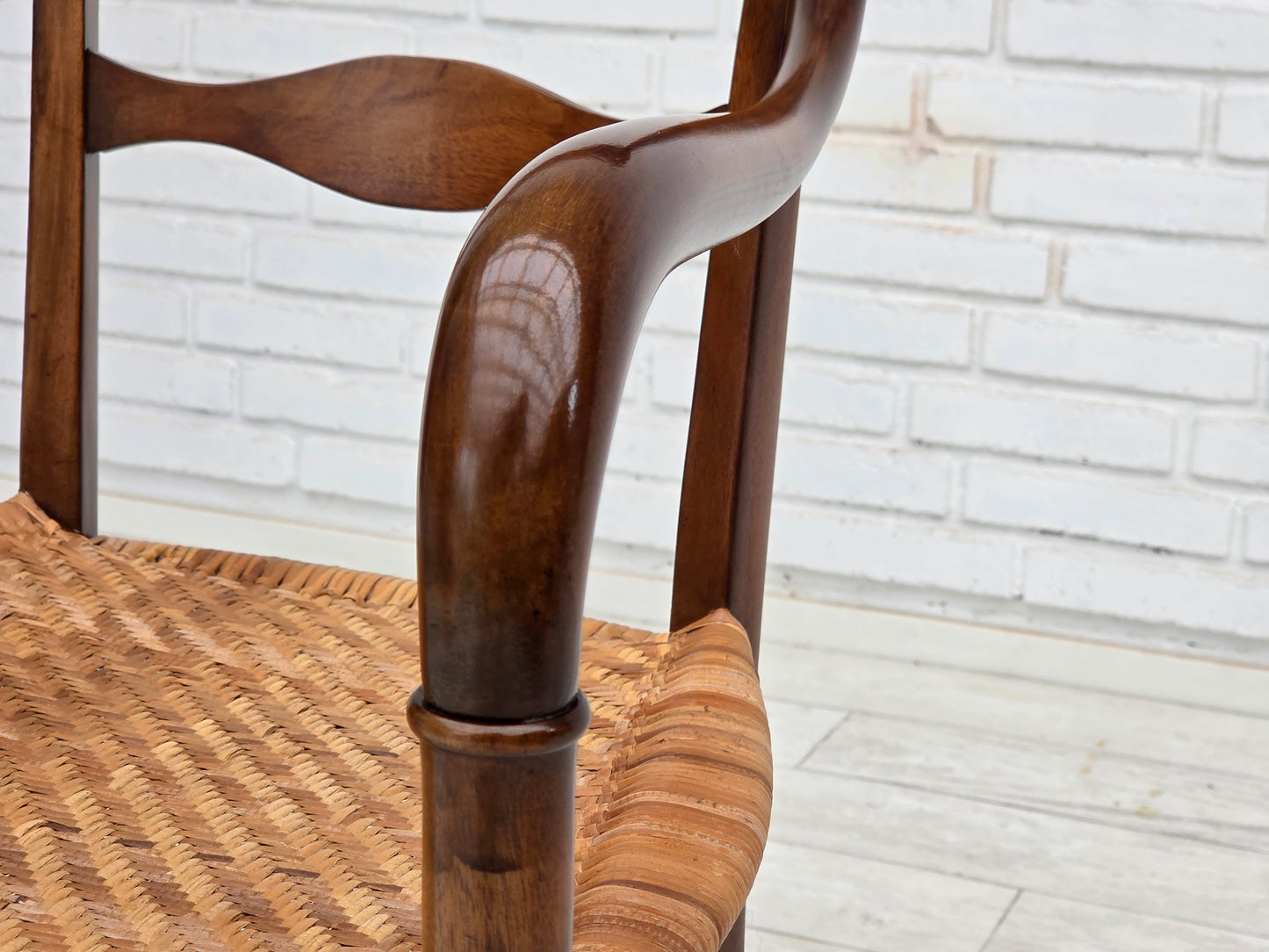 1970s, Italian design by Fratelli Levaggi, 2 armchairs, model "Campanino", cherry wood.