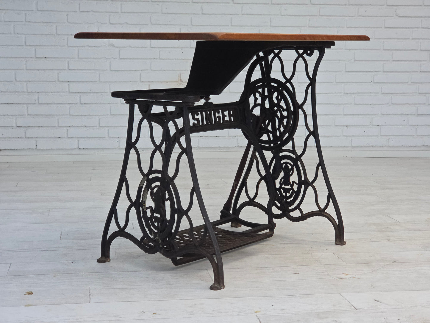 1930s, Singer sewing machine table, solid oak wood, cast iron.
