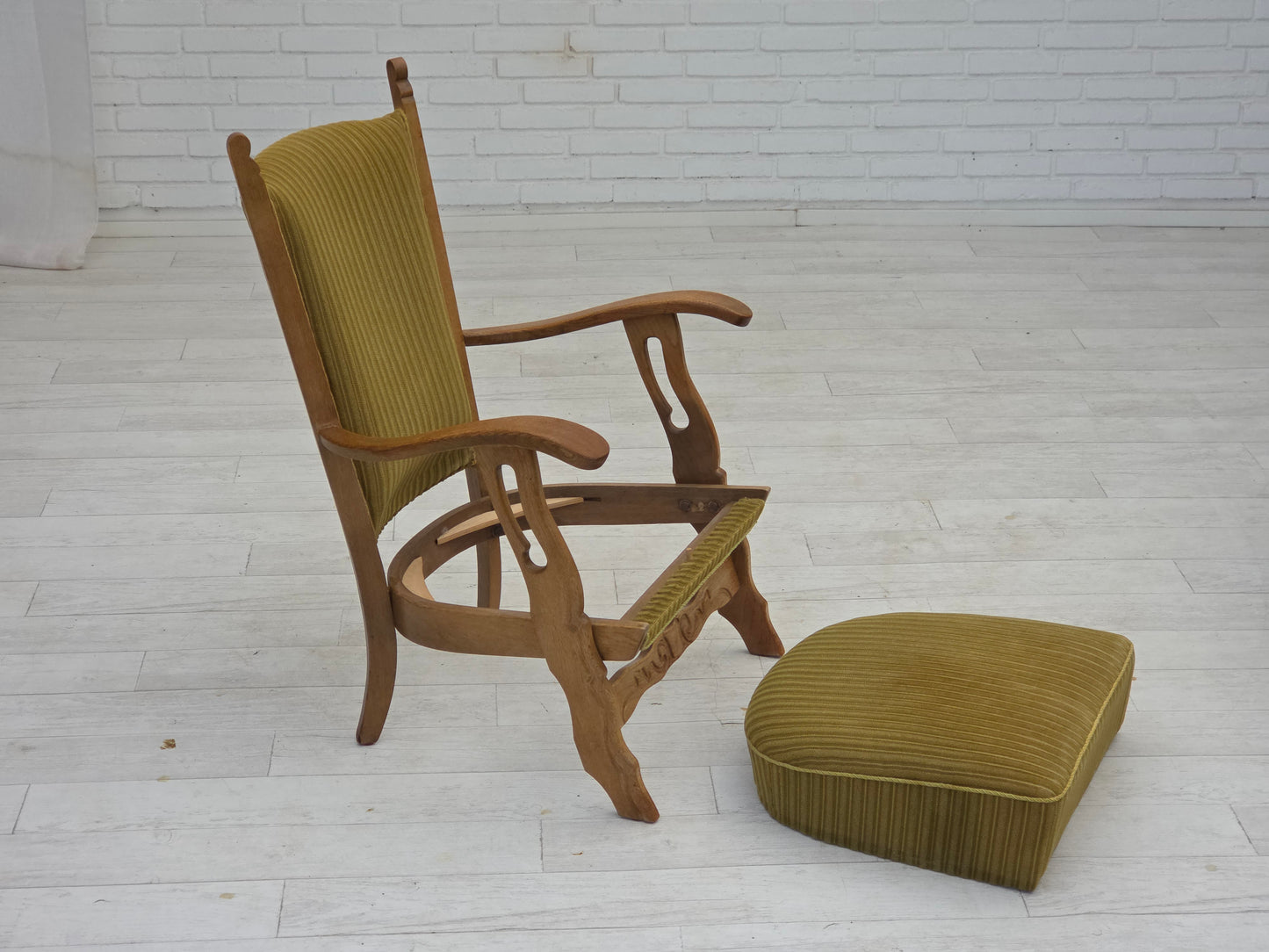 1970s, Scandinavian armchair, cotton/wool fabric, solid oak wood, original condition.