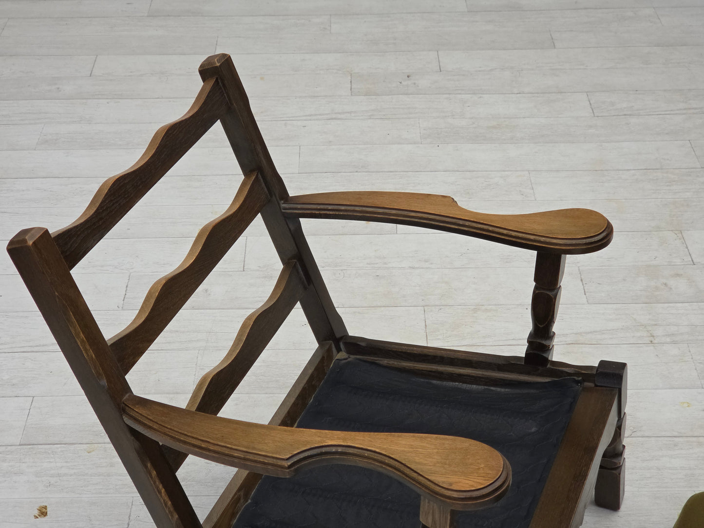 1970s, pair of Danish armchairs, original green furniture wool, solid oak wood.