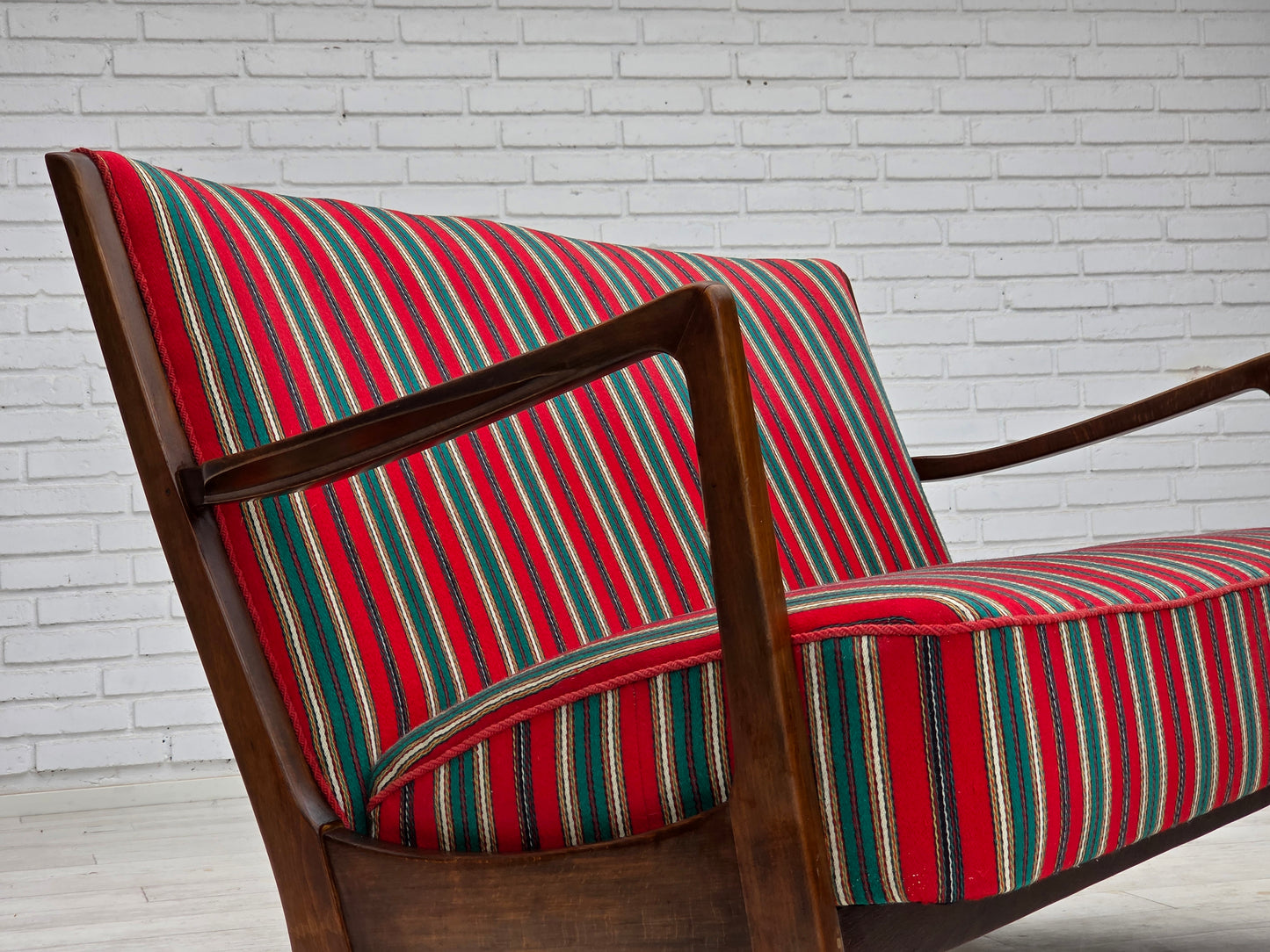 1960s, Danish 2-seater sofa by Fritz Hansen, furniture wool, original condition.