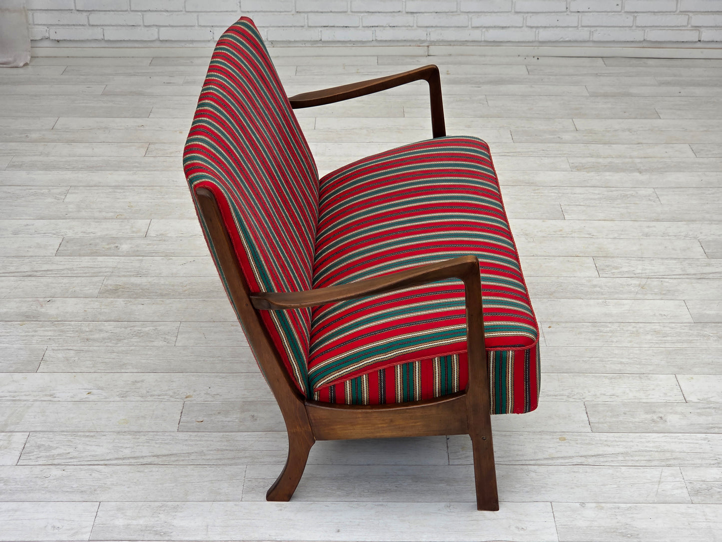 1960s, Danish 2-seater sofa by Fritz Hansen, furniture wool, original condition.