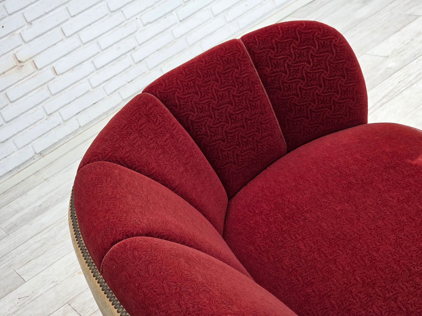 1960s, Danish curved 2-seater sofa, red/beige furniture wool fabric.