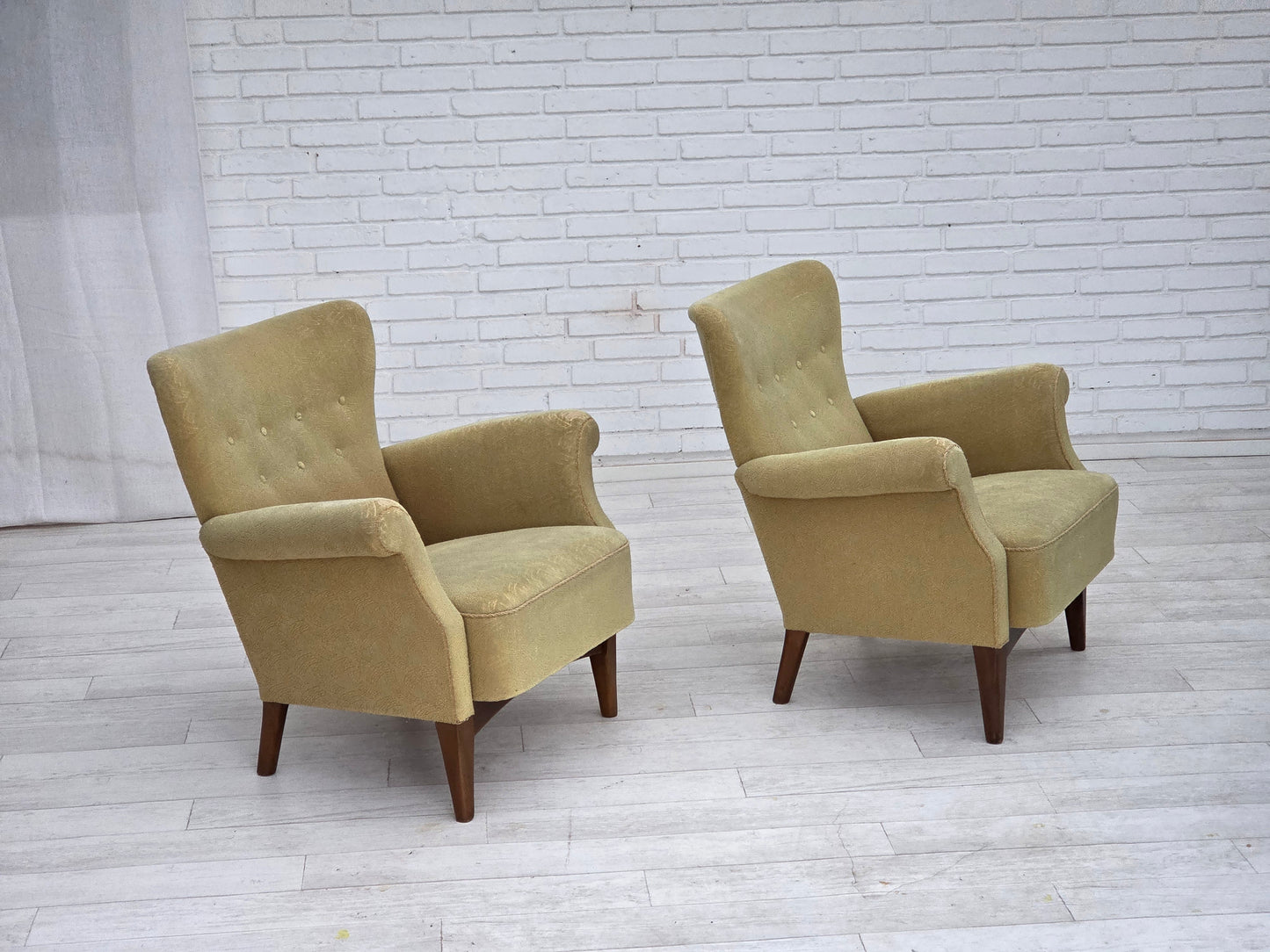 1960s, Danish armchair by Fritz Hansen, series 8000/8020, original condition.