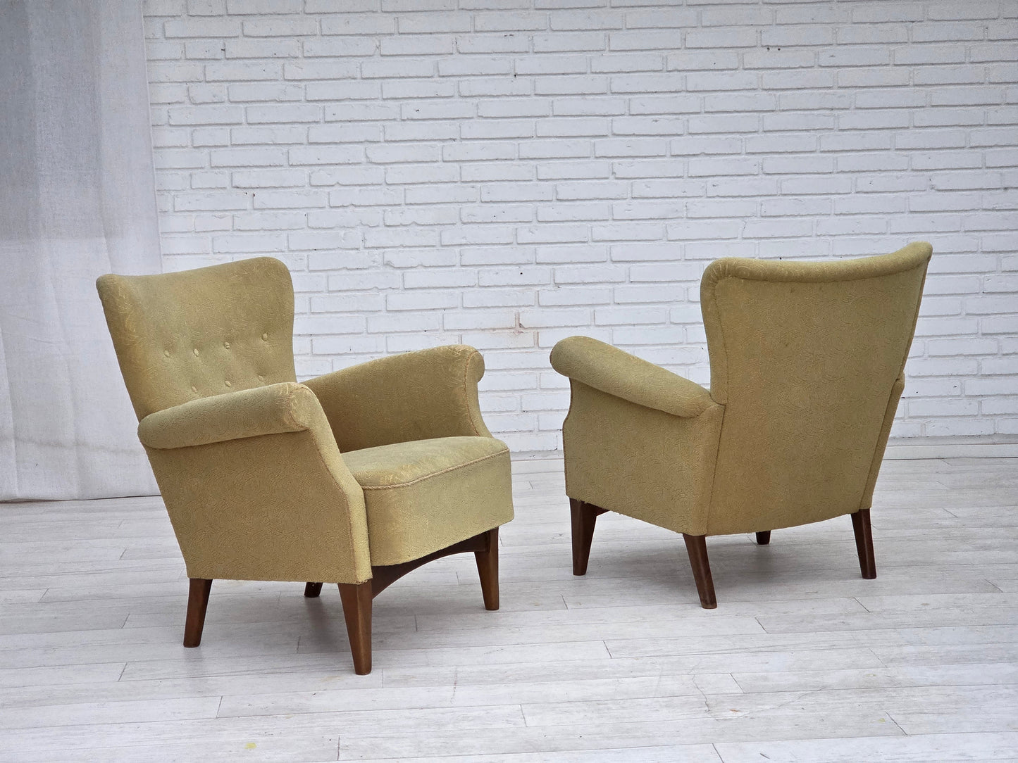 1960s, Danish armchair by Fritz Hansen, series 8000/8020, original condition.