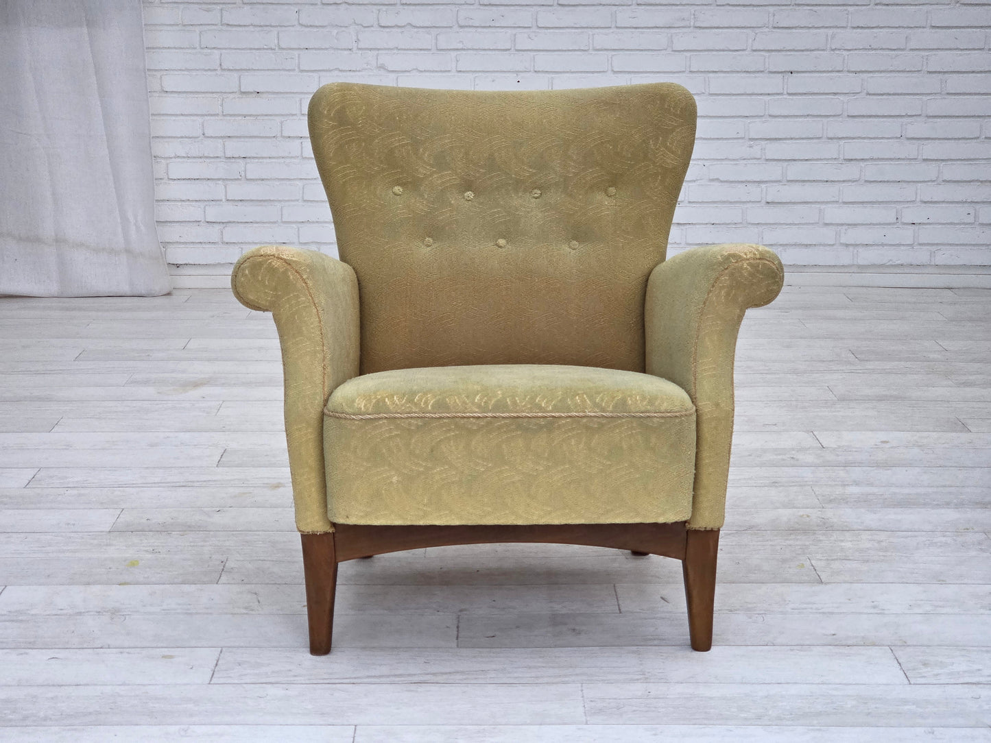1960s, Danish armchair by Fritz Hansen, series 8000/8020, original condition.