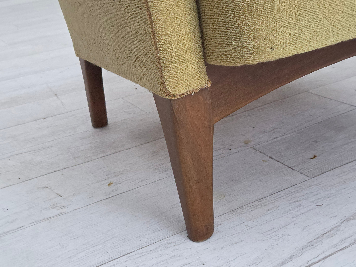 1960s, Danish armchair by Fritz Hansen, series 8000/8020, original condition.