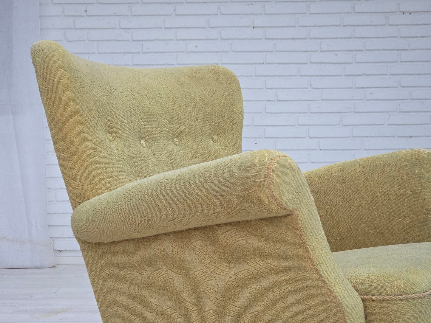 1960s, Danish armchair by Fritz Hansen, series 8000/8020, original condition.