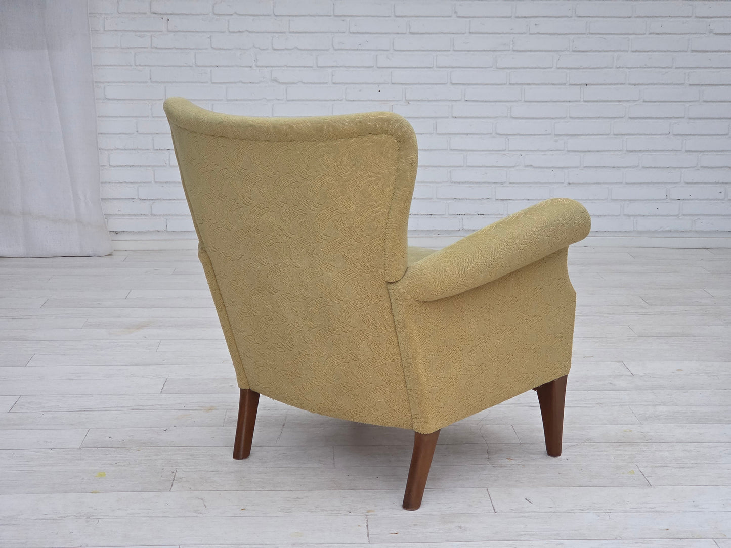 1960s, Danish armchair by Fritz Hansen, series 8000/8020, original condition.