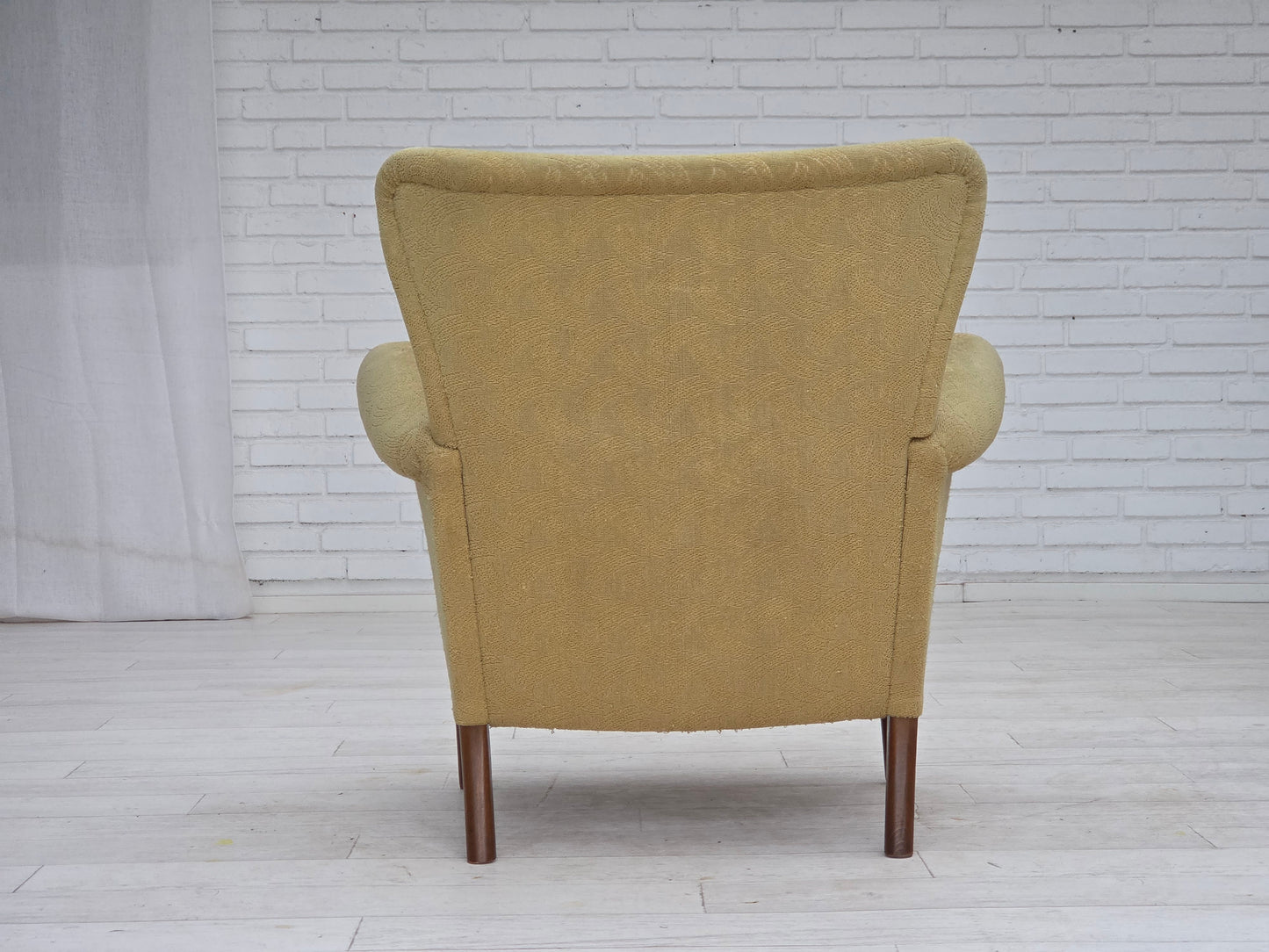 1960s, Danish armchair by Fritz Hansen, series 8000/8020, original condition.