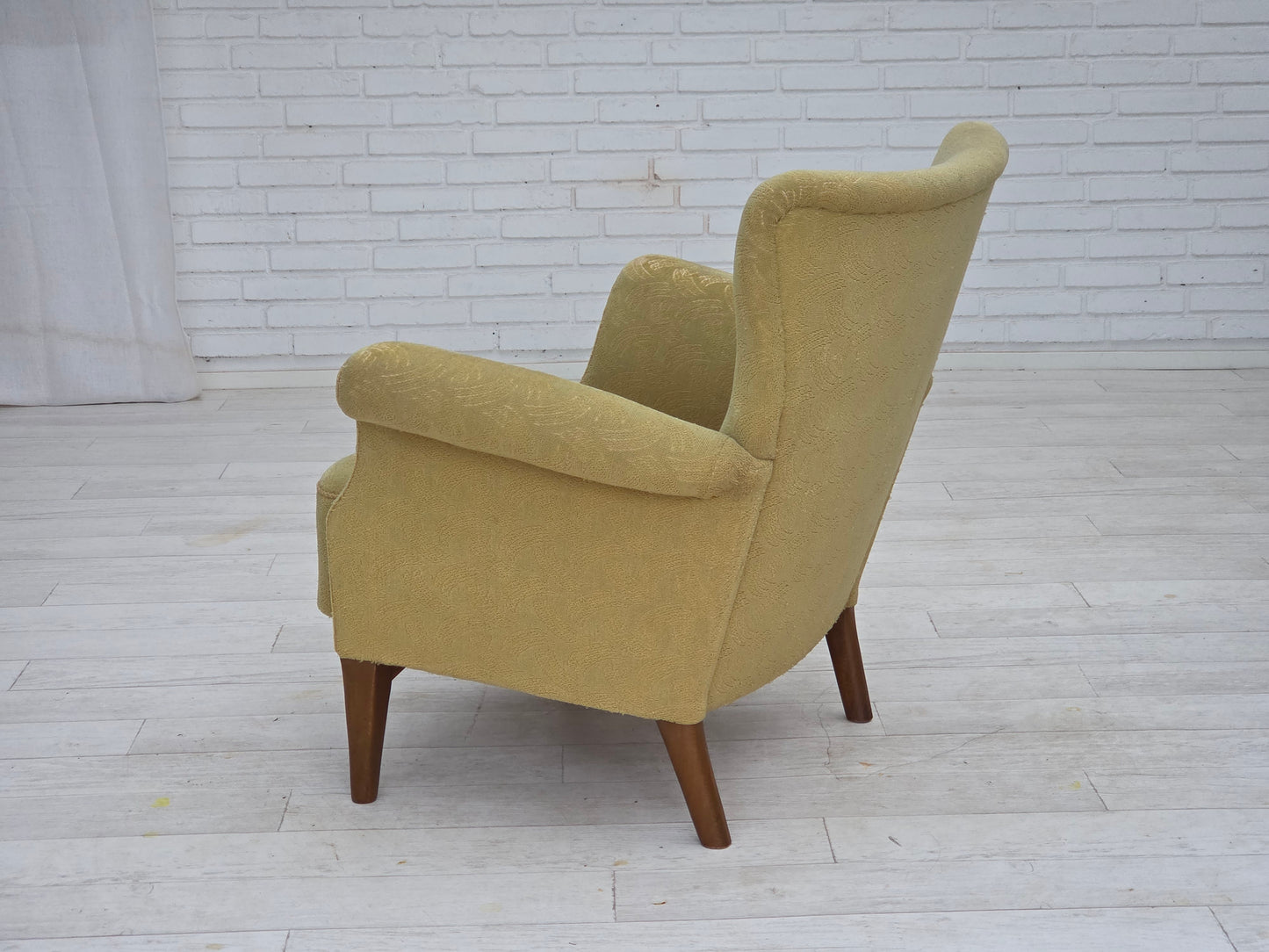 1960s, Danish armchair by Fritz Hansen, series 8000/8020, original condition.